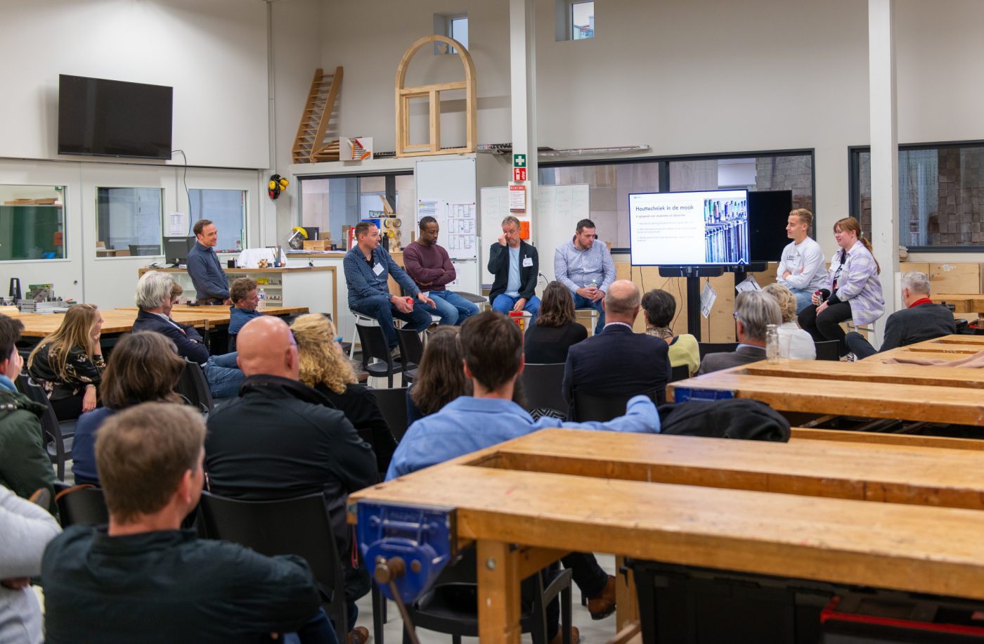 Brancheavond Timmer legt de vinger op