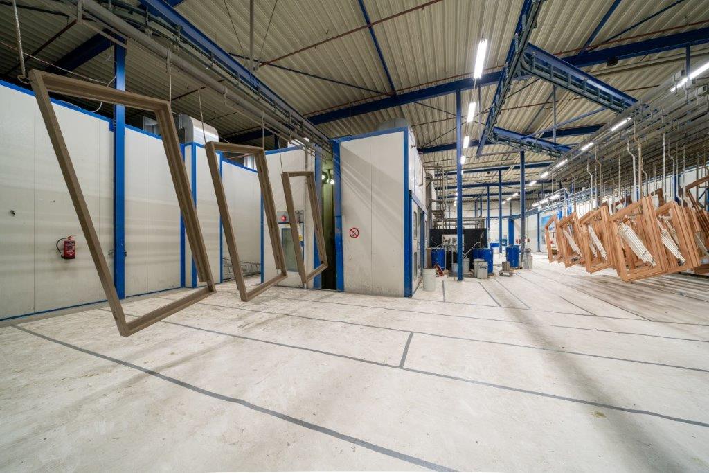 WN Kozijnen & Prefab Wanden werkt biobased verf van Anker Stuy